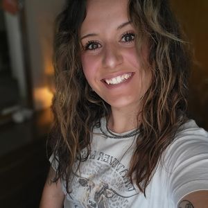 Meet your Posher, Kendra